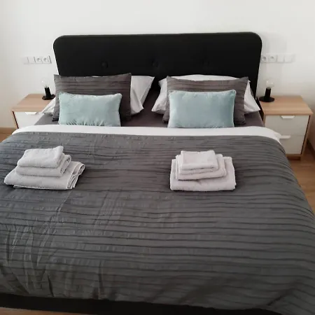 Apartmany Vienna Mikulov Buitenkant foto