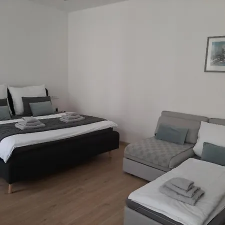 Apartmany Vienna Mikulov Buitenkant foto