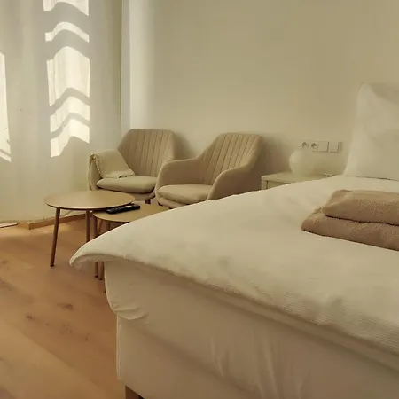 Apartmany Vienna Mikulov Buitenkant foto