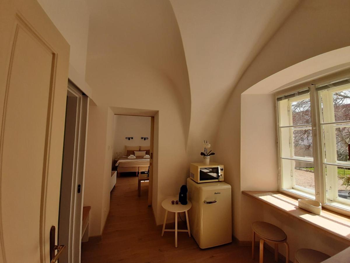 Vienna Homestay *